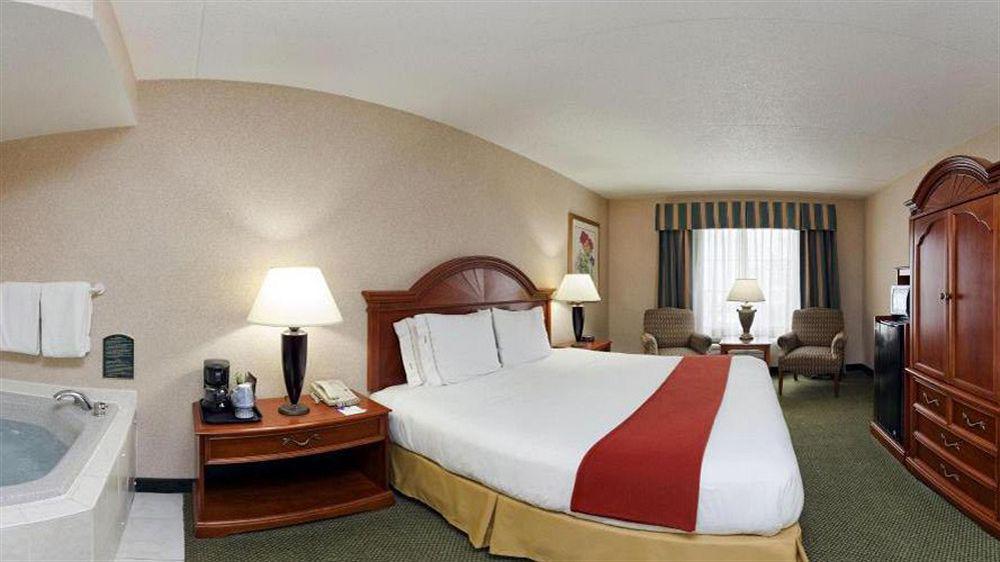 Holiday Inn Express Pittsburgh-Bridgeville By Ihg Exterior photo